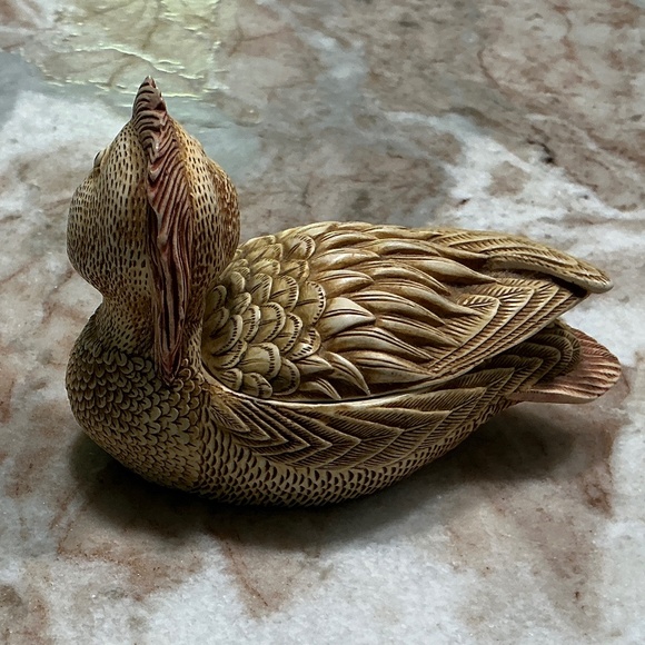 Harmony Kingdom "Keeping Current" Collector Figurine - Picture 3 of 7